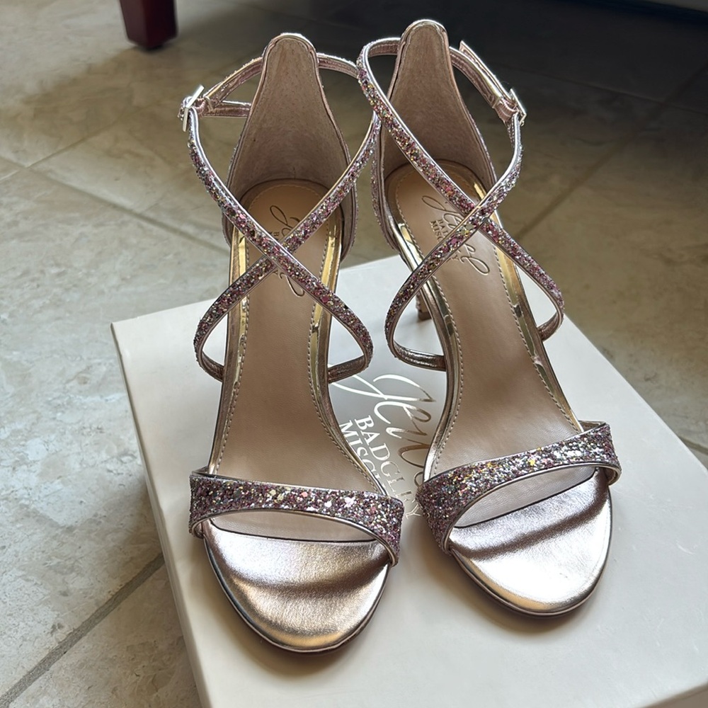 Badgley Mischka Dimitra Jewel Rose Gold Glitter Heeled Sandal Size 6 New in Box